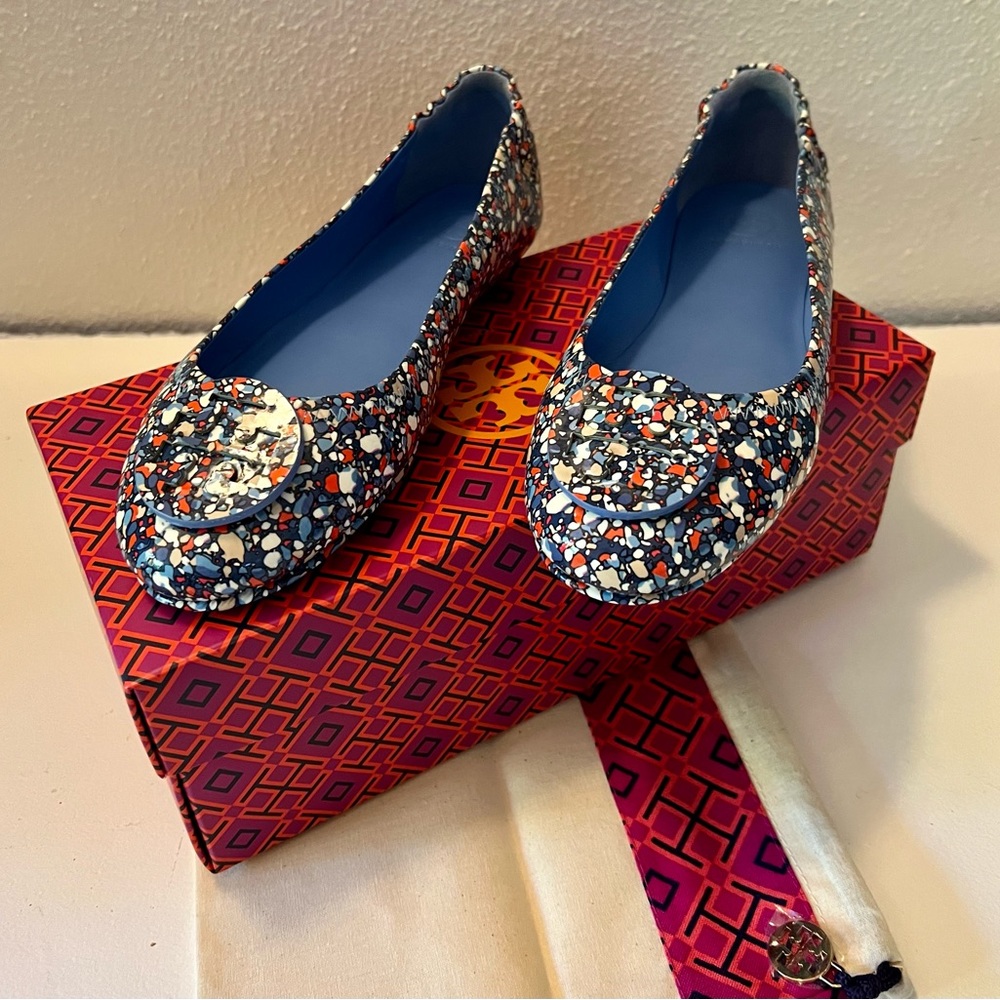 Tory Burch Linosa Red-Blue combo Minnie Travel Ballet Flats with Logo-Size 8.5